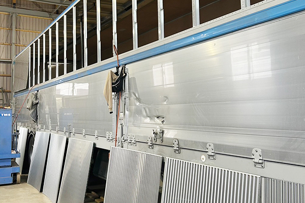 大型車輌修理・販売の工程1