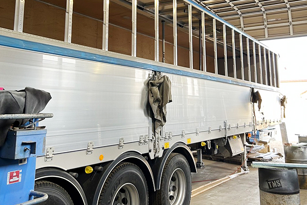 大型車輌修理・販売の工程2